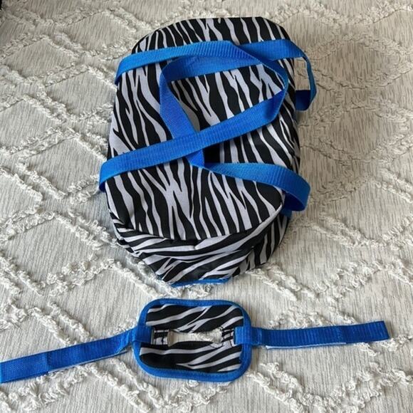 Zebra Print, Insulated Food Carrier Casseroles‎ Dish - Picture 2 of 8